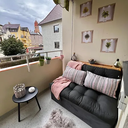 Lilis Mit Balkon اوغسبورغ