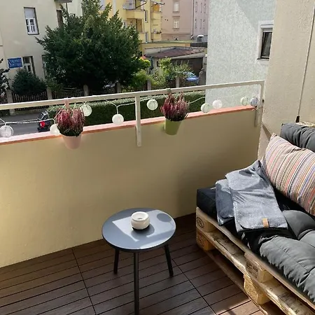 아파트 Lilis Mit Balkon 아우크스부르크