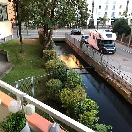 Lilis Mit Balkon Lägenhet